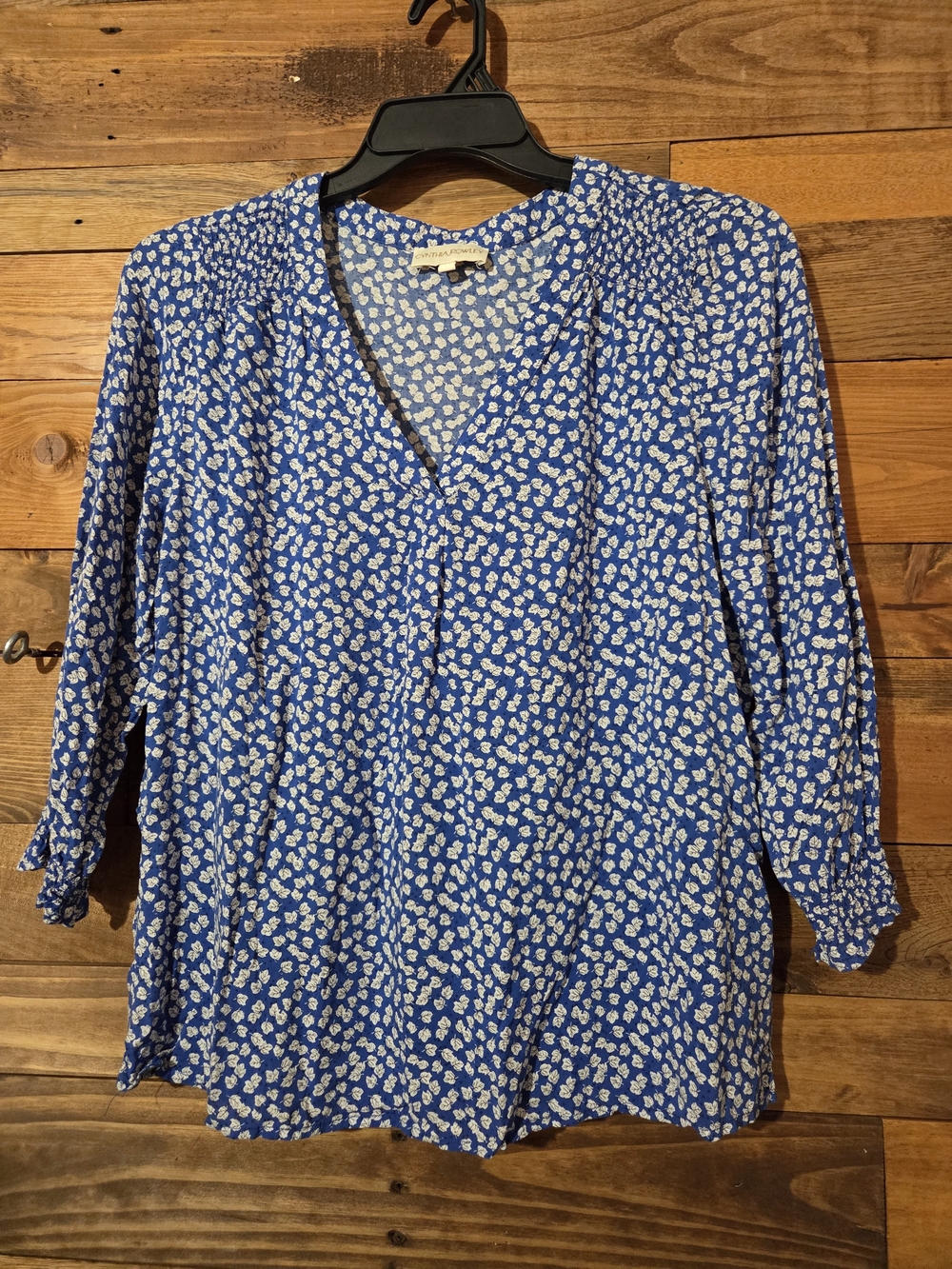 Blue Leaf Print Boho Peasant Blouse Smocked Shoulder Rayon V Neck Top 3/4 Sleeve
